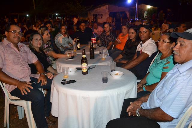 Casal Venicio do Ó e Carmelina realizam confraternização em Pimente - Imagem 15