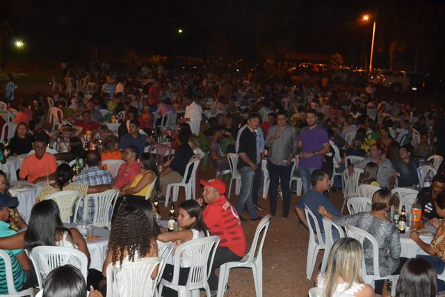 Casal Venicio do Ó e Carmelina realizam confraternização em Pimente - Imagem 45