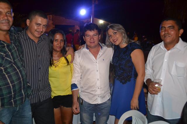 Casal Venicio do Ó e Carmelina realizam confraternização em Pimente - Imagem 44