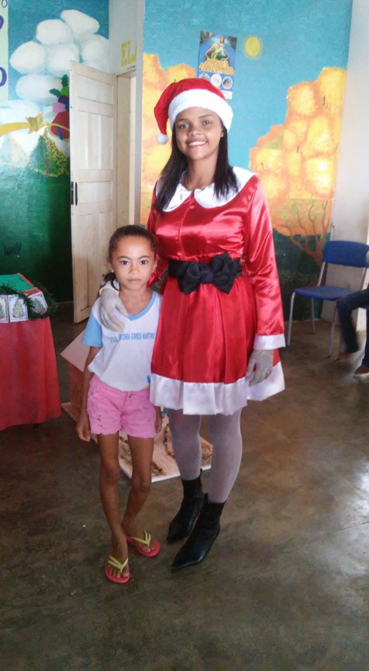 Alunos são homenageados por bons resultados escolares em 2015 - Imagem 6