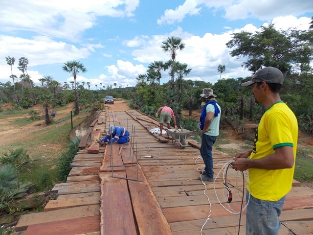 Prefeitura inicia recuperação de pontes sobre o Rio Piauí - Imagem 7