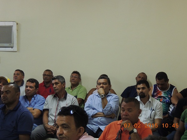 Prefeito de Monsenhor Gil exalta otimismo e diálogo em sua mensagem ao legislativo municipal - Imagem 8