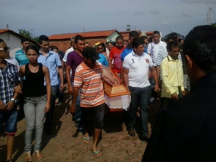Familiares e Amigos dão o Último Adeus a Gercineide Monteiro primeira Dama de Lagoa do Sitio - Imagem 6