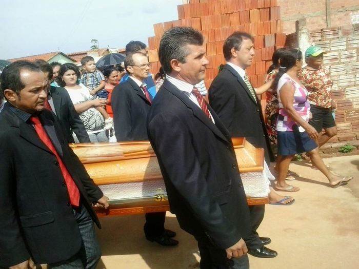 Familiares e Amigos dão o Último Adeus a Gercineide Monteiro primeira Dama de Lagoa do Sitio - Imagem 3