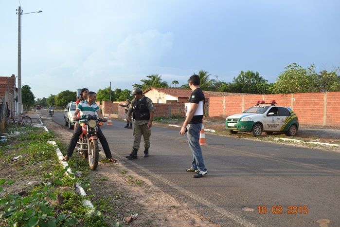 Polícia Militar faz blitz educativa na cidade de Boa Hora  - Imagem 3