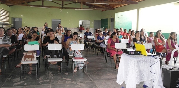 SEMEC inicia ano letivo 2015 com Semana Pedagógica - Imagem 2