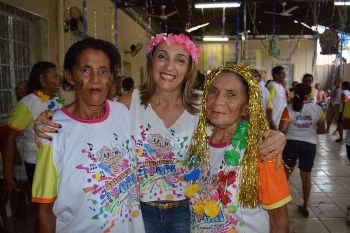Idosos animam no Bloco Balança mas não Cai no carnaval 2015 - Imagem 22