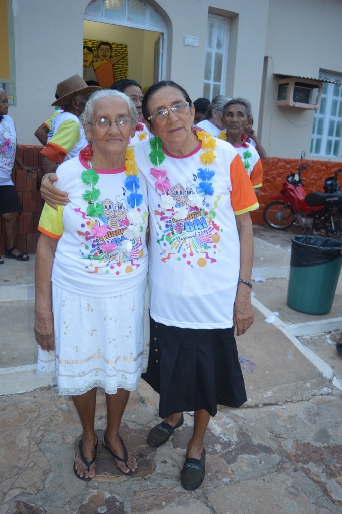 Idosos animam no Bloco Balança mas não Cai no carnaval 2015 - Imagem 42