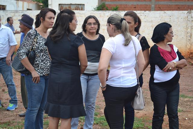 Tristeza e Muita Revolta Marcaram o Sepultamento da Primeira Dama de Lagoa do Sitio Gercineide Monteiro de 34 Anos - Imagem 7