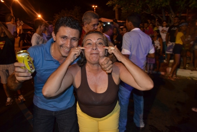 Corso e banda Nairê agitam a primeira noite de Carnaval em Campo Maior - Imagem 36