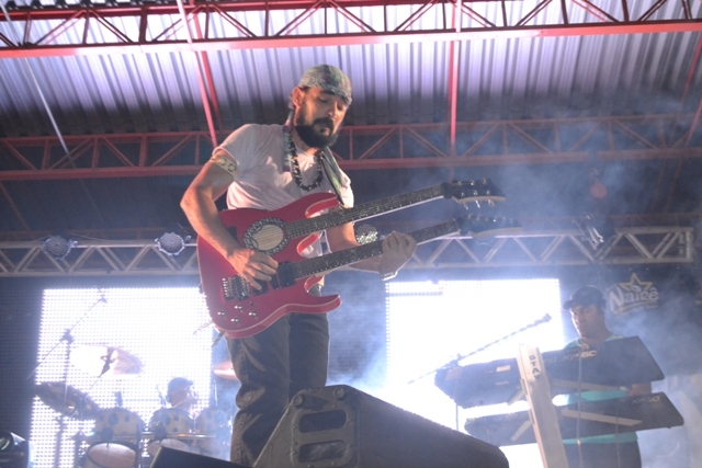Corso e banda Nairê agitam a primeira noite de Carnaval em Campo Maior - Imagem 2