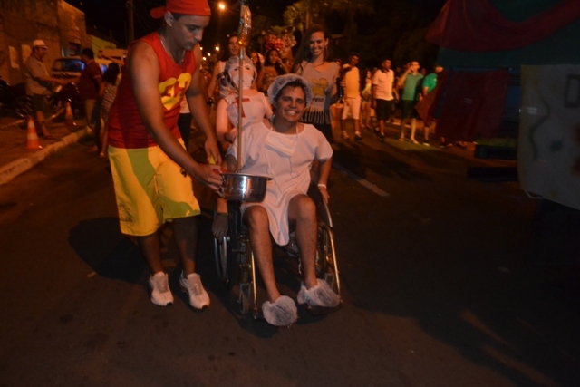 Corso e banda Nairê agitam a primeira noite de Carnaval em Campo Maior - Imagem 37