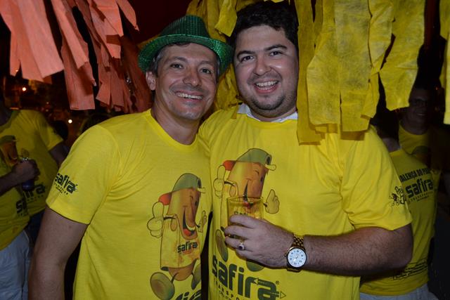 Venicio do Ó e prefeitos da região participam do corso em Valença   - Imagem 67