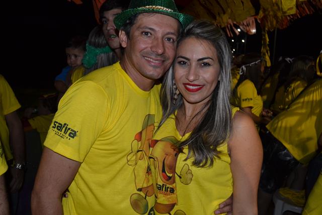 Venicio do Ó e prefeitos da região participam do corso em Valença   - Imagem 51