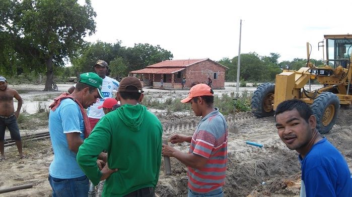 Prefeito Zé Resende leva água encanada a mais uma comunidade de Boa Hora - Imagem 5