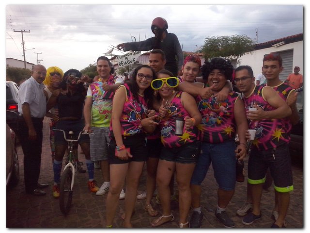 Desfile dos Blocos Só Amigos e Bota pra Moer animam o carnaval em Inhuma - Imagem 17
