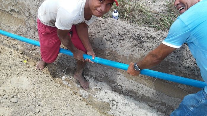 Prefeito Zé Resende leva água encanada a mais uma comunidade de Boa Hora - Imagem 2