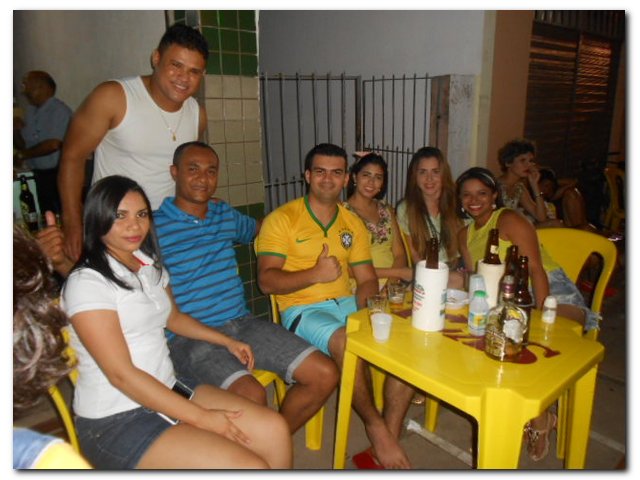 Primeira noite de Carnaval em Inhuma começa com muita alegria! - Imagem 8