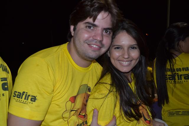 Venicio do Ó e prefeitos da região participam do corso em Valença   - Imagem 53