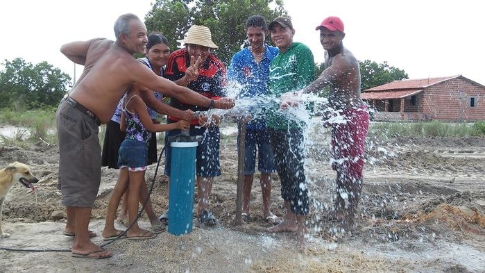 Prefeito Zé Resende leva água encanada a mais uma comunidade de Boa Hora - Imagem 11