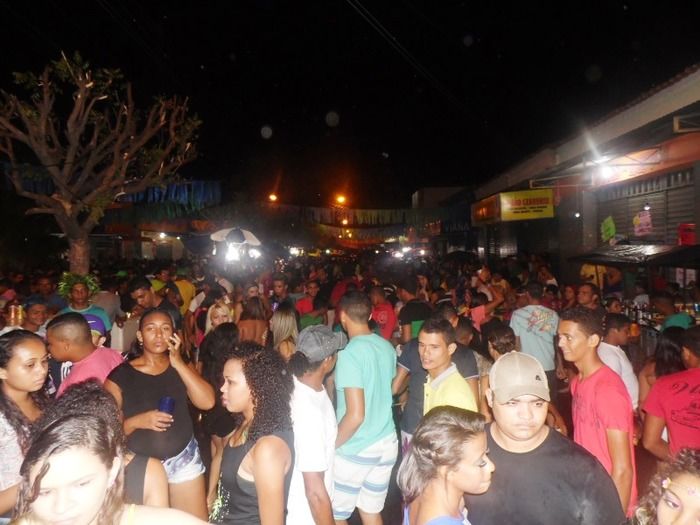 Veja cobertura da primeira noite do carnaval em União; fotos! - Imagem 10