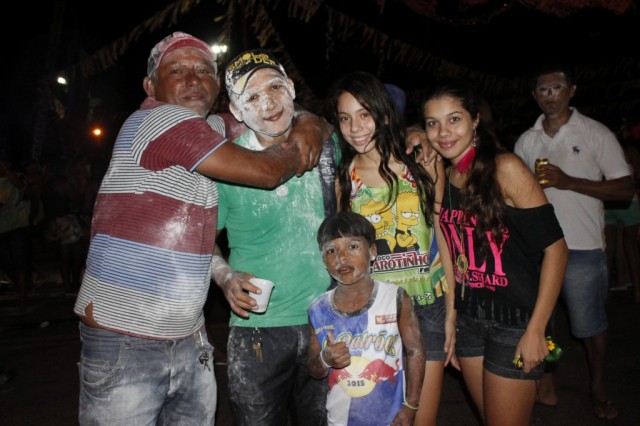 Mais de 1.500 pessoas participaram da festa de carnaval em Miguel Alves  - Imagem 16