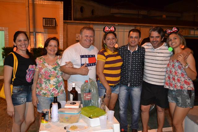 Venicio do Ó e prefeitos da região participam do corso em Valença   - Imagem 74