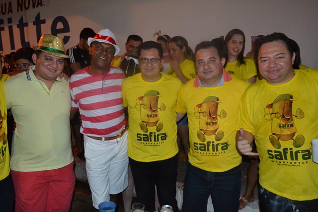 Venicio do Ó e prefeitos da região participam do corso em Valença   - Imagem 77