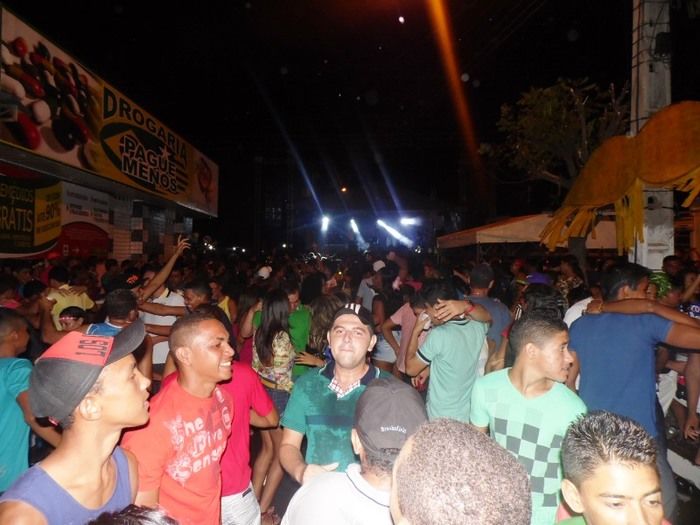 Veja cobertura da primeira noite do carnaval em União; fotos! - Imagem 16