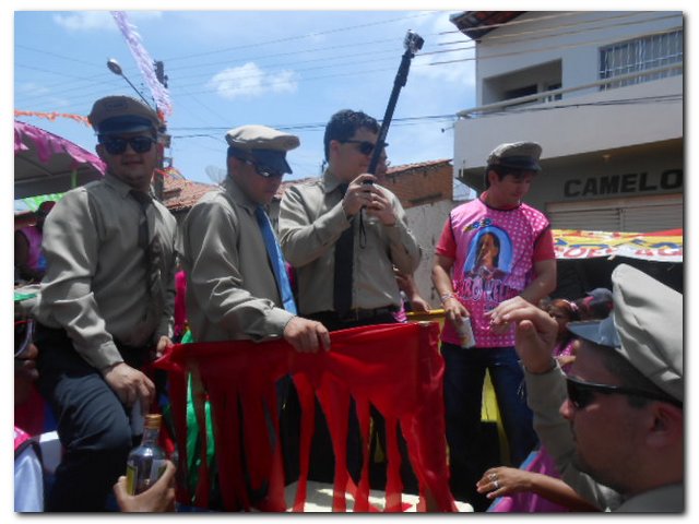 Bloco “Vai Quem Quer” arrasta multidão em Inhuma - Imagem 4