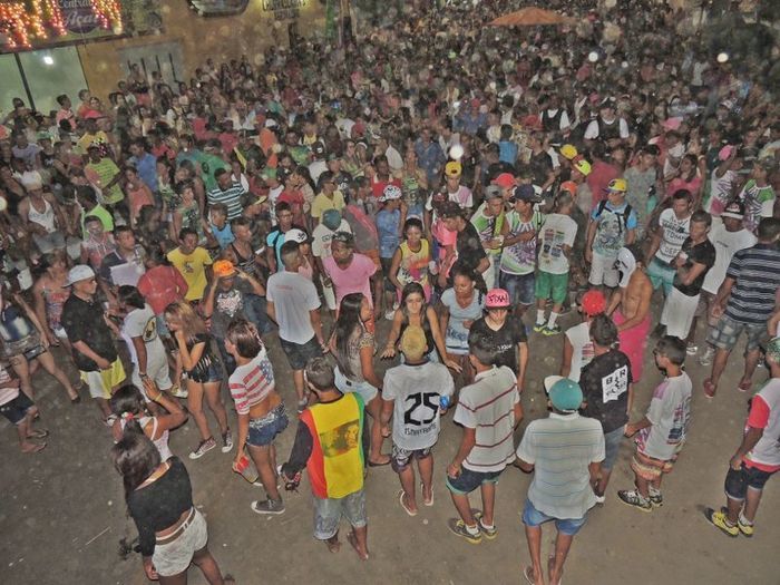 Quase 10 Mil pessoas estavam no corrador da folia da 2ª noite de carnaval - Imagem 10