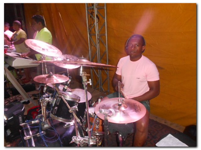 Segunda noite de Carnaval de Inhuma foi bastante animada - Imagem 8