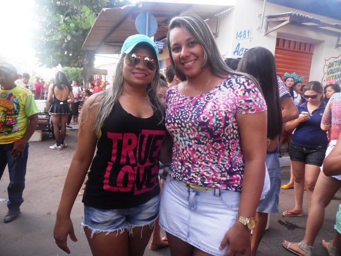 Bloco Os Gatões arrasta quase 25 mil pessoas para avenida - Imagem 2