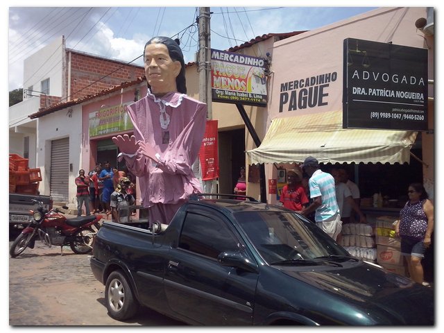 Bloco “Vai Quem Quer” arrasta multidão em Inhuma - Imagem 17