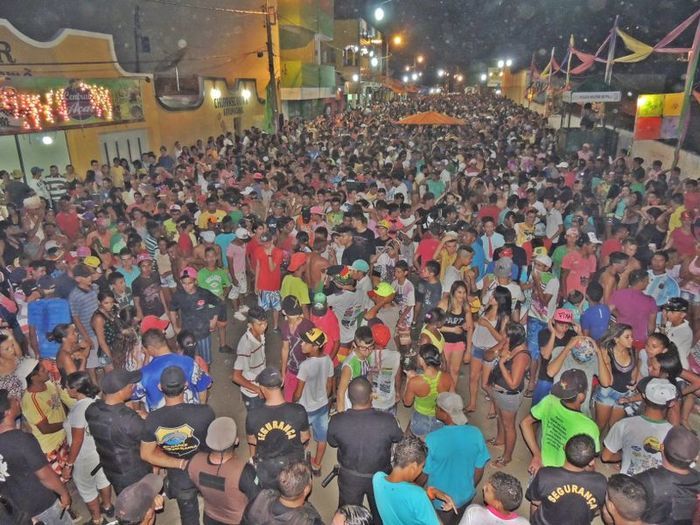 Quase 10 Mil pessoas estavam no corrador da folia da 2ª noite de carnaval - Imagem 44