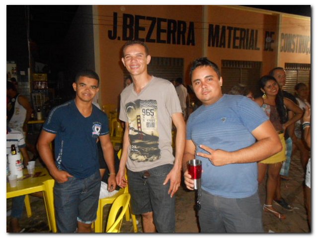 Segunda noite de Carnaval de Inhuma foi bastante animada - Imagem 29