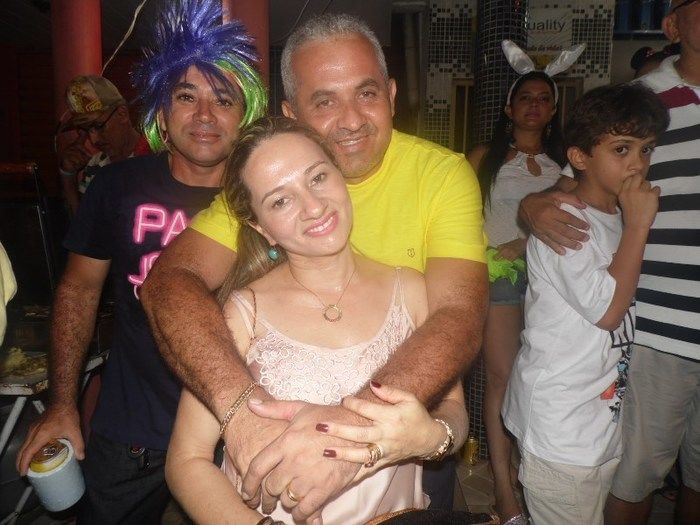 Bloco Os Gatões arrasta quase 25 mil pessoas para avenida - Imagem 24