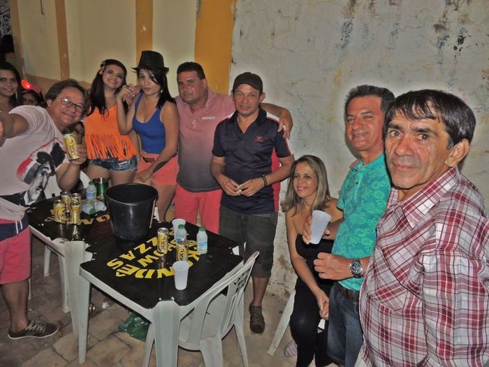 Quase 10 Mil pessoas estavam no corrador da folia da 2ª noite de carnaval - Imagem 31