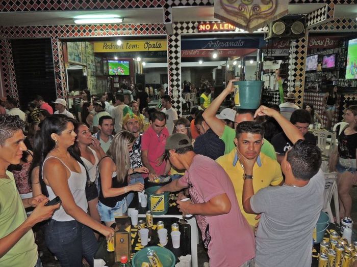 Quase 10 Mil pessoas estavam no corrador da folia da 2ª noite de carnaval - Imagem 33