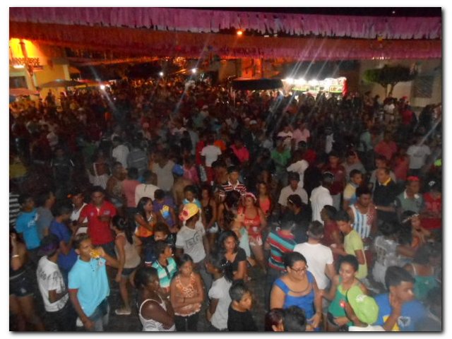 Segunda noite de Carnaval de Inhuma foi bastante animada - Imagem 3