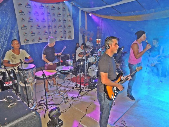 Quase 10 Mil pessoas estavam no corrador da folia da 2ª noite de carnaval - Imagem 3