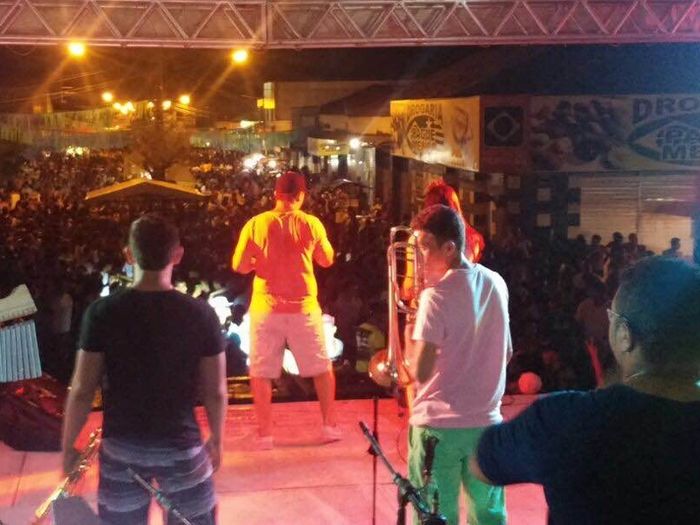 Veja cobertura da segunda noite do carnaval em União; fotos! - Imagem 38