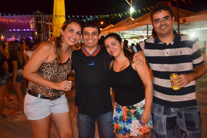 Badalaiê leva público ao delírio no 3º dia de folia em Campo Maior - Imagem 3