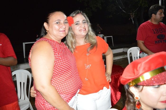 Sucesso no IV Baile Vermelho e Branco - Imagem 44