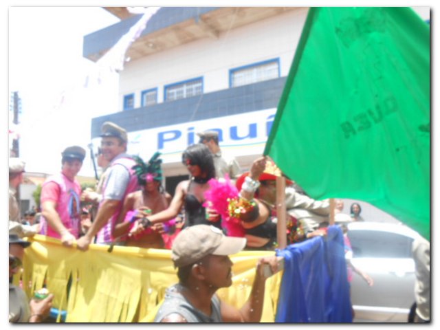 Desfile do Bloco “Vai Quem Quer” e o Corso - Imagem 5