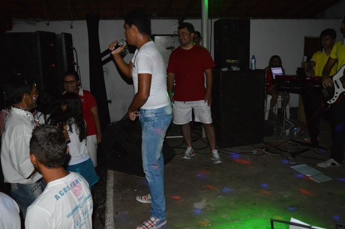 Sucesso no IV Baile Vermelho e Branco - Imagem 22