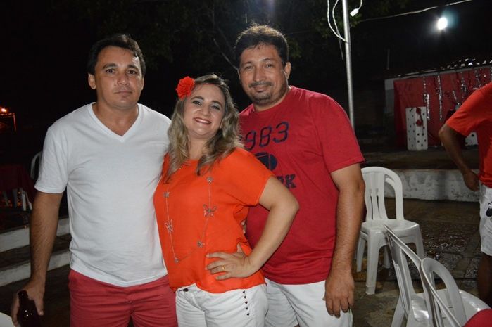 Sucesso no IV Baile Vermelho e Branco - Imagem 40