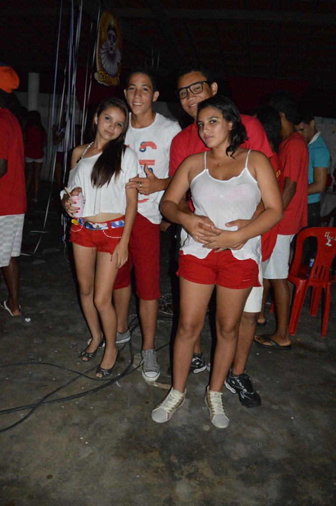 Sucesso no IV Baile Vermelho e Branco - Imagem 33