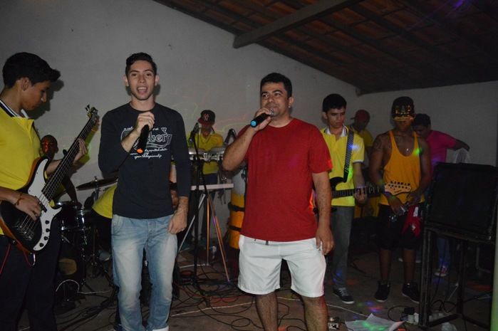 Sucesso no IV Baile Vermelho e Branco - Imagem 53