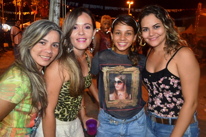 Badalaiê leva público ao delírio no 3º dia de folia em Campo Maior - Imagem 5